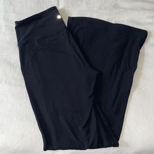 Lululemon Groove Super High-Rise Flared Nulu Pant